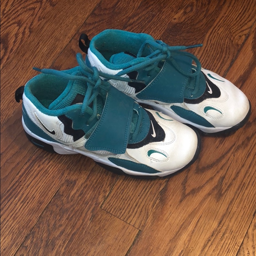 Nike turfs.gently used size 2.5 kids